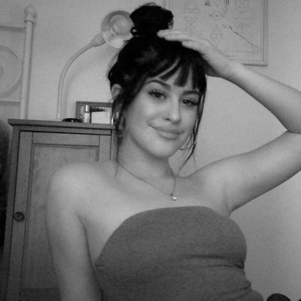 Meet your Posher, Nina